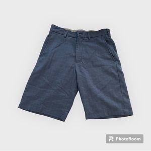 Navy blue men’s golf shorts